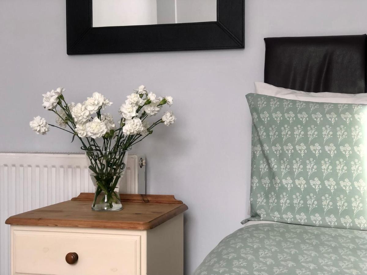 4Alma St Apartment Plymouth Bagian luar foto