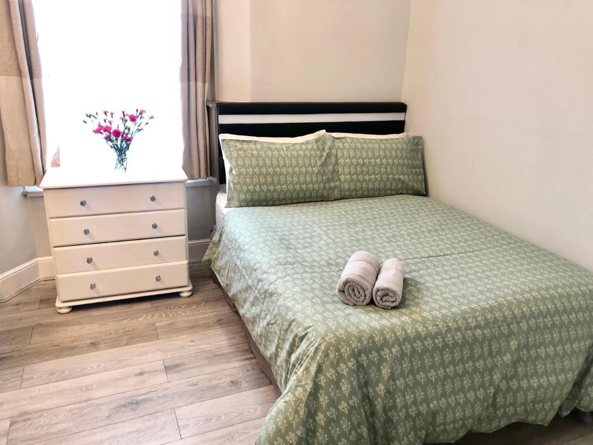 4Alma St Apartment Plymouth Bagian luar foto