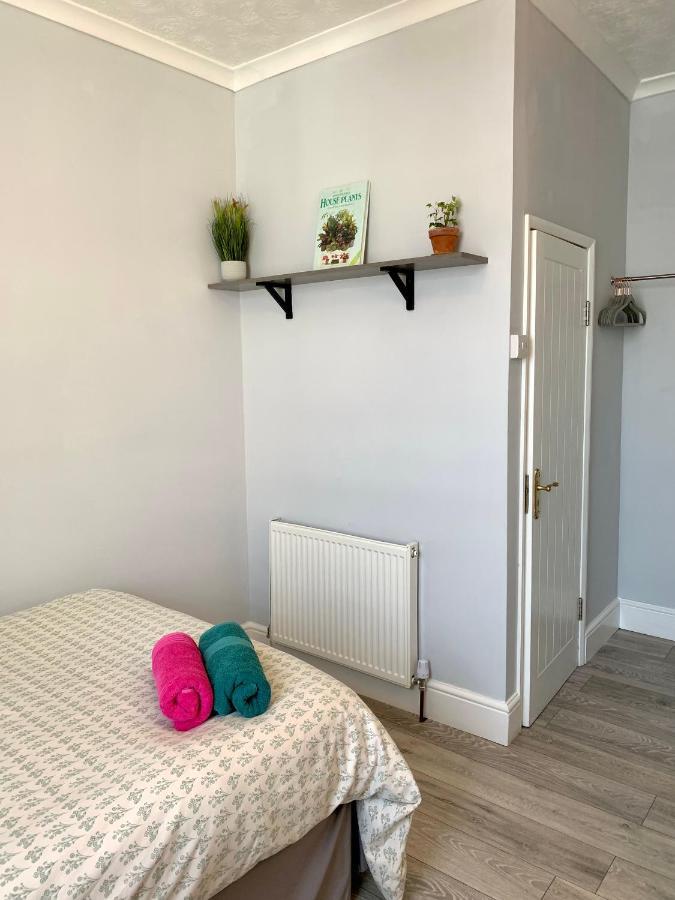 4Alma St Apartment Plymouth Bagian luar foto