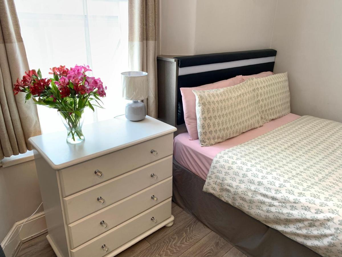4Alma St Apartment Plymouth Bagian luar foto